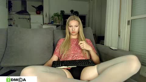 Sexy Ladybug online show from 02/14/25, 10:59