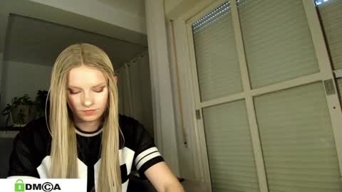 Sexy Ladybug online show from 02/27/25, 02:10