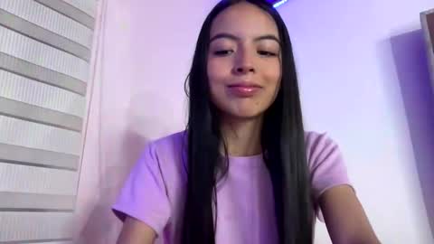 Snapshot of anotella_aa chatting on 12/01/25, 11:32 anotella_aa online show from 12/01/25, 11:32