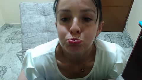 Snapshot of antara_girl chatting on 11/26/25, 10:22 PAMELA online show from 11/26/25, 10:22