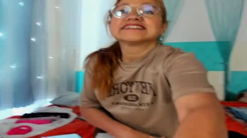 Snapshot of anthonela_mature_ chatting on 04/25/26, 05:32 anthonela_mature_ online show from 04/25/26, 05:32