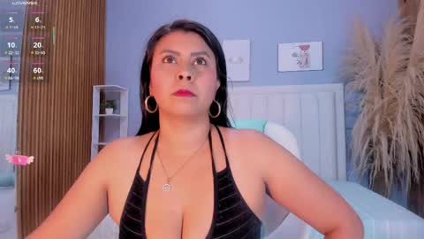 Snapshot of anthonella_lux chatting on 04/18/26, 12:20 anthonella online show from 04/18/26, 12:20
