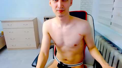 Snapshot of anthony_broown chatting on 11/12/25, 09:58 anthony_broown online show from 11/12/25, 09:58