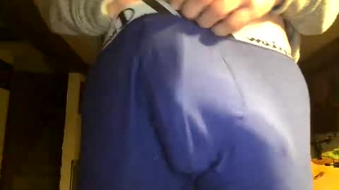 Snapshot of anthony_whitestallion chatting on 12/08/24, 11:35 Anthony online show from 12/08/24, 11:35