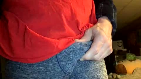 Snapshot of anthony_whitestallion chatting on 12/21/24, 11:33 Anthony online show from 12/21/24, 11:33