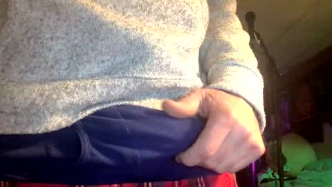 Snapshot of anthony_whitestallion chatting on 01/29/25, 06:07 Anthony online show from 01/29/25, 06:07