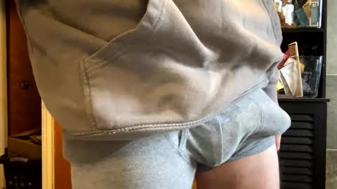 Snapshot of anthony_whitestallion chatting on 02/01/25, 06:08 Anthony online show from 02/01/25, 06:08