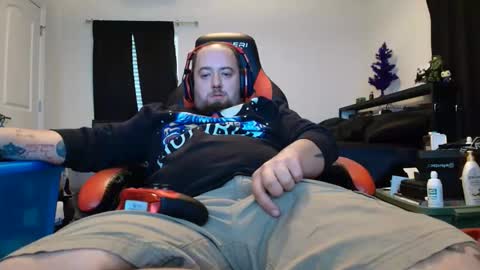 anthonygiacomazzo1 online show from 12/15/25, 09:08