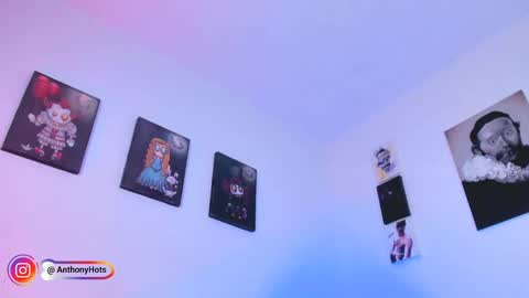 Snapshot of anthonyhots chatting on 12/22/24, 05:10   online show from 12/22/24, 05:10