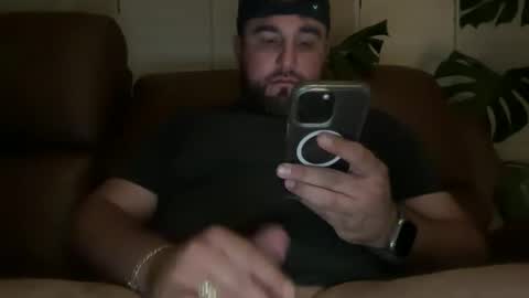 Snapshot of anthoss22 chatting on 10/01/25, 04:07 anthoss22 online show from 10/01/25, 04:07