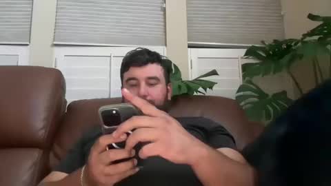 Snapshot of anthoss22 chatting on 10/20/25, 08:48 anthoss22 online show from 10/20/25, 08:48