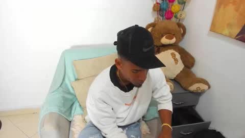 Snapshot of anthoy_wayans chatting on 02/28/26, 01:39 online show from 02/28/26, 01:39