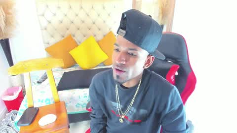 Snapshot of anthoy_wayans chatting on 03/29/26, 12:32 online show from 03/29/26, 12:32