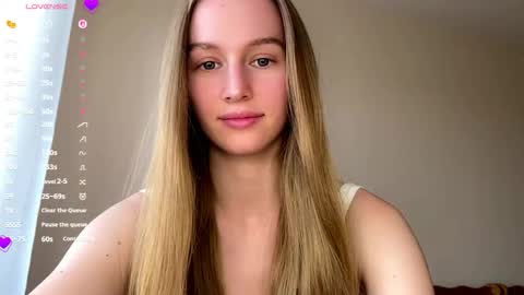 Snapshot of antionettepulgarin chatting on 05/07/26, 03:06 Viktoria online show from 05/07/26, 03:06