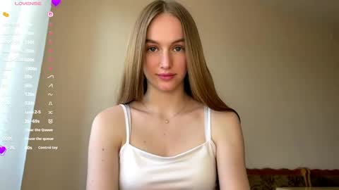 Snapshot of antionettepulgarin chatting on 05/21/26, 03:08 Viktoria online show from 05/21/26, 03:08