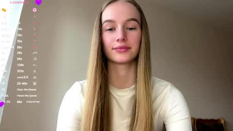 Snapshot of antionettepulgarin chatting on 05/28/26, 03:20 Viktoria online show from 05/28/26, 03:20