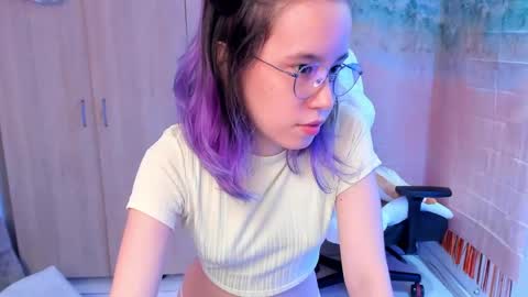 Snapshot of anto_sweet18 chatting on 06/02/26, 06:32 My birthday is on december 2nd surprise me with a gift from my amazonlist online show from 06/02/26, 06:32