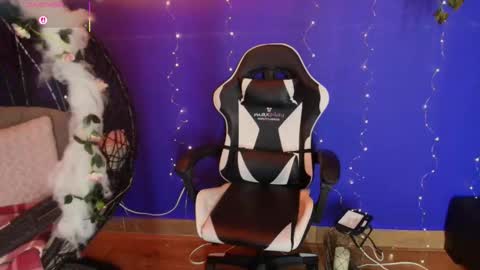 Antonella online show from 11/30/25, 02:59