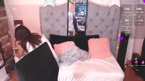 antolyh_c online show from 12/02/25, 12:32