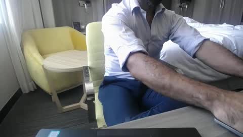 Snapshot of antomiguel chatting on 03/12/25, 03:18 antomiguel online show from 03/12/25, 03:18