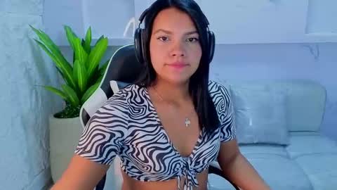 Antonela online show from 09/22/25, 01:02