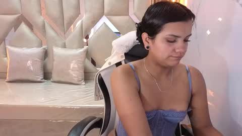 Antonela online show from 11/29/25, 01:36