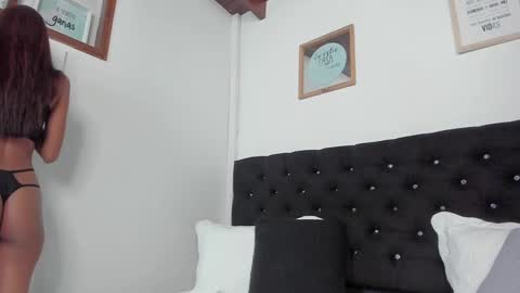 Snapshot of antonelabella chatting on 12/01/24, 10:53 Antonela online show from 12/01/24, 10:53