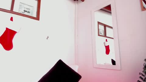 Snapshot of antonelabella chatting on 12/07/24, 02:02 Antonela online show from 12/07/24, 02:02