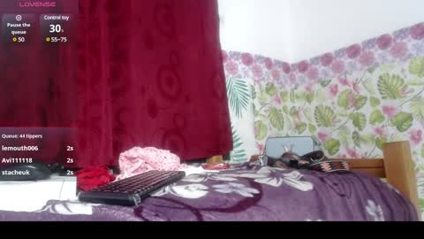 Snapshot of antonelasmith01 chatting on 12/27/24, 02:25 alisontitsmilk19 stip live. online show from 12/27/24, 02:25