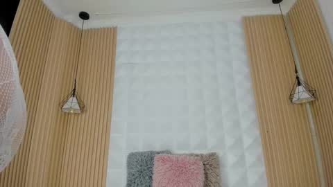 Antonella online show from 10/21/25, 04:51