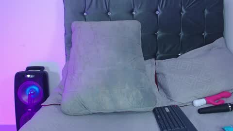 Snapshot of antonella_cruz02 chatting on 07/29/26, 01:37 anto ford02 online show from 07/29/26, 01:37
