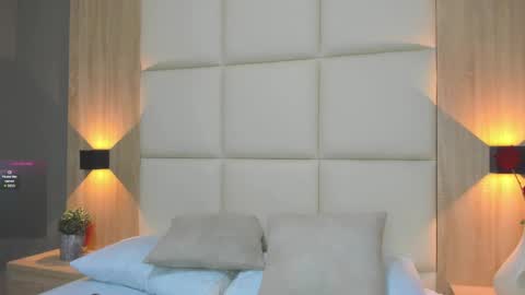 A N T O N E L L A  online show from 10/02/25, 12:23