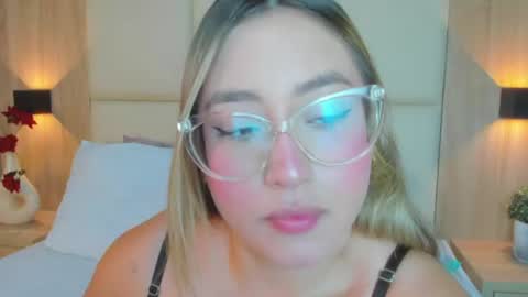 Snapshot of antonella_cutie_ chatting on 06/09/26, 12:28 A N T O N E L L A online show from 06/09/26, 12:28