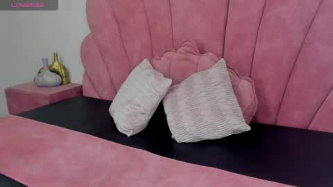 antonella_foxxxx online show from 04/18/26, 10:32