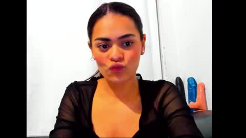 Snapshot of antonella_gomez22 chatting on 02/03/26, 12:53 Antonella online show from 02/03/26, 12:53