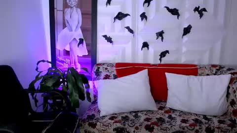 Snapshot of antonella_mcry chatting on 10/31/25, 09:38 antonella online show from 10/31/25, 09:38