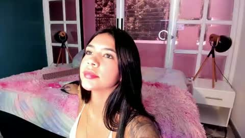 Snapshot of antonella_rossi24 chatting on 07/05/26, 02:35 Antonella Rossi online show from 07/05/26, 02:35