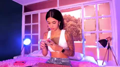 Snapshot of antonella_rossi24 chatting on 07/12/26, 02:30 Antonella Rossi online show from 07/12/26, 02:30
