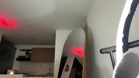 Snapshot of antonella_silva chatting on 11/25/25, 12:54 Anto online show from 11/25/25, 12:54