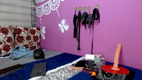 AntonellaAndNoah online show from 02/07/26, 05:44