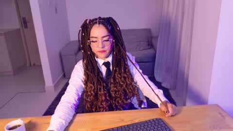 Snapshot of antonellabons chatting on 04/26/26, 01:36 Antonella online show from 04/26/26, 01:36