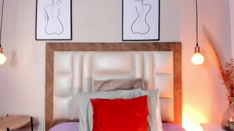 Snapshot of antonellahall_ chatting on 03/27/26, 06:51 AntonellaHall online show from 03/27/26, 06:51