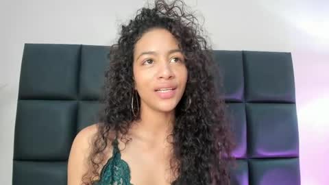 Snapshot of antonellahall_ chatting on 04/10/26, 06:45 AntonellaHall online show from 04/10/26, 06:45