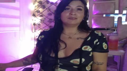 Snapshot of antonellahill_ chatting on 04/21/26, 02:51 Antonella GTM- 5 1800 0300am online show from 04/21/26, 02:51
