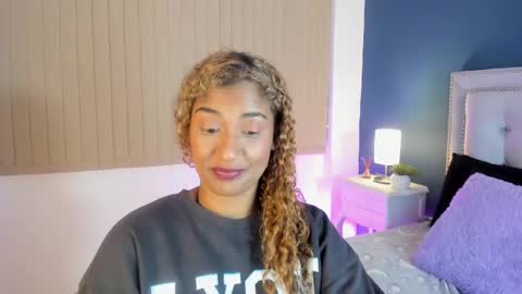 Sarah online show from 12/03/24, 03:22