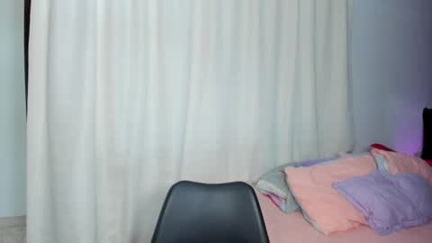 Sarah online show from 02/15/26, 02:25