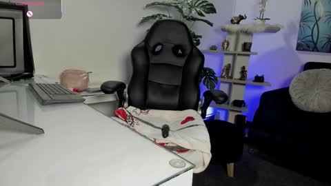 Antonella  online show from 03/19/26, 07:18