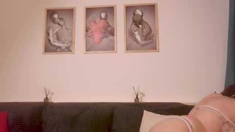 Snapshot of antonia1313 chatting on 03/05/26, 09:49 Antonia online show from 03/05/26, 09:49