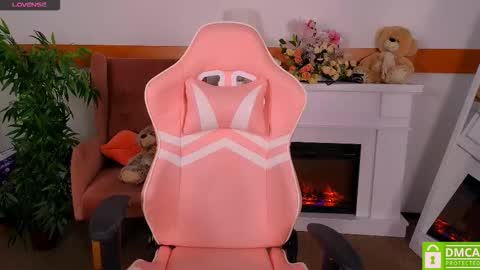 antonia_ferrero online show from 11/18/25, 06:51