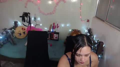 Antonia online show from 02/17/25, 06:09